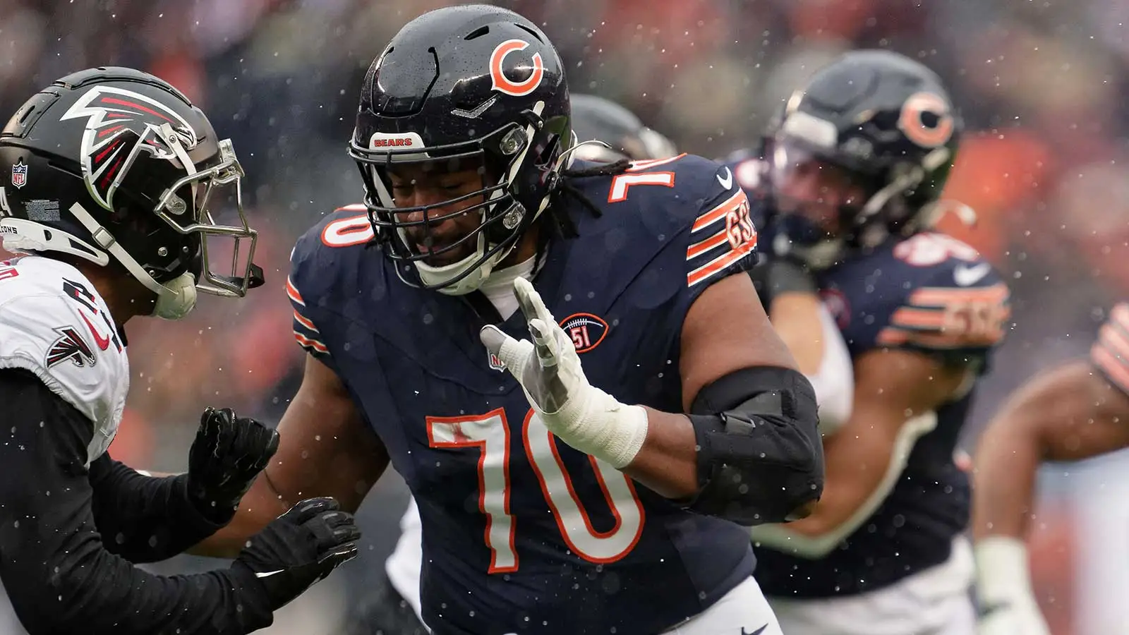 Chicago Bears offensive lineman Jaren Kump (L) and Garrett Bradbury (R) train during Chicago Bears Minicamp at Halas Hall.