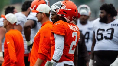 Cleveland Browns quarterback Shedeur Sanders (2) takes in the few remaining minutes of day 12 of training camp, Aug. 11, 2026, in Berea, Ohio. Andrew Dolph / US…