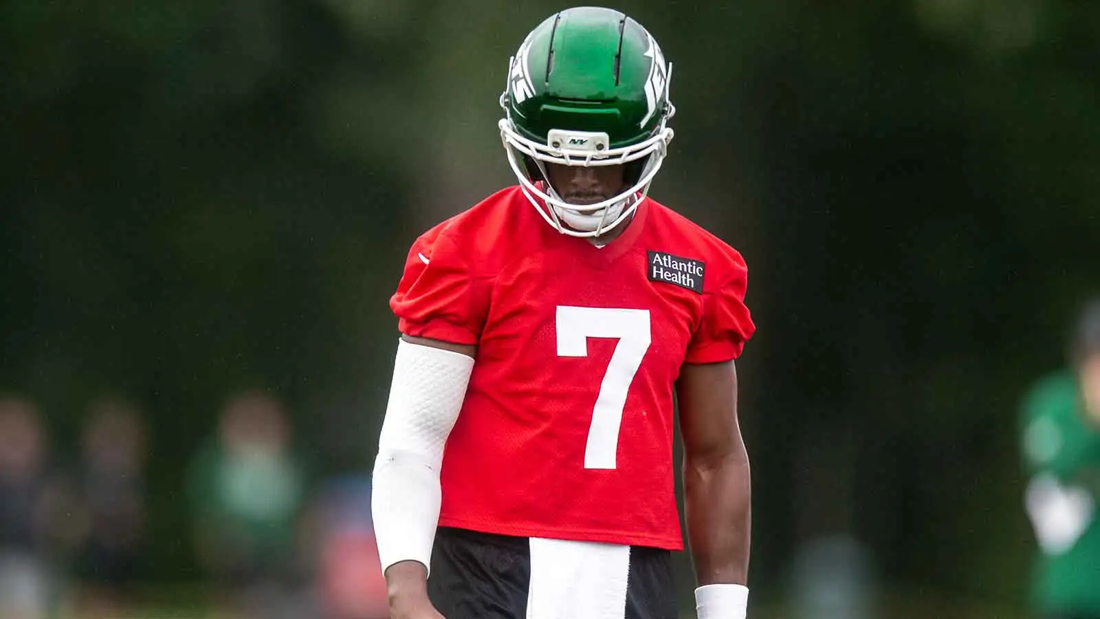 Jul 30, 2026; Florham Park, NJ, USA; New York Jets quarterback Geno Smith (7) during training camp at Atlantic Health Jets Training Center. Mandatory Credit: Jo…