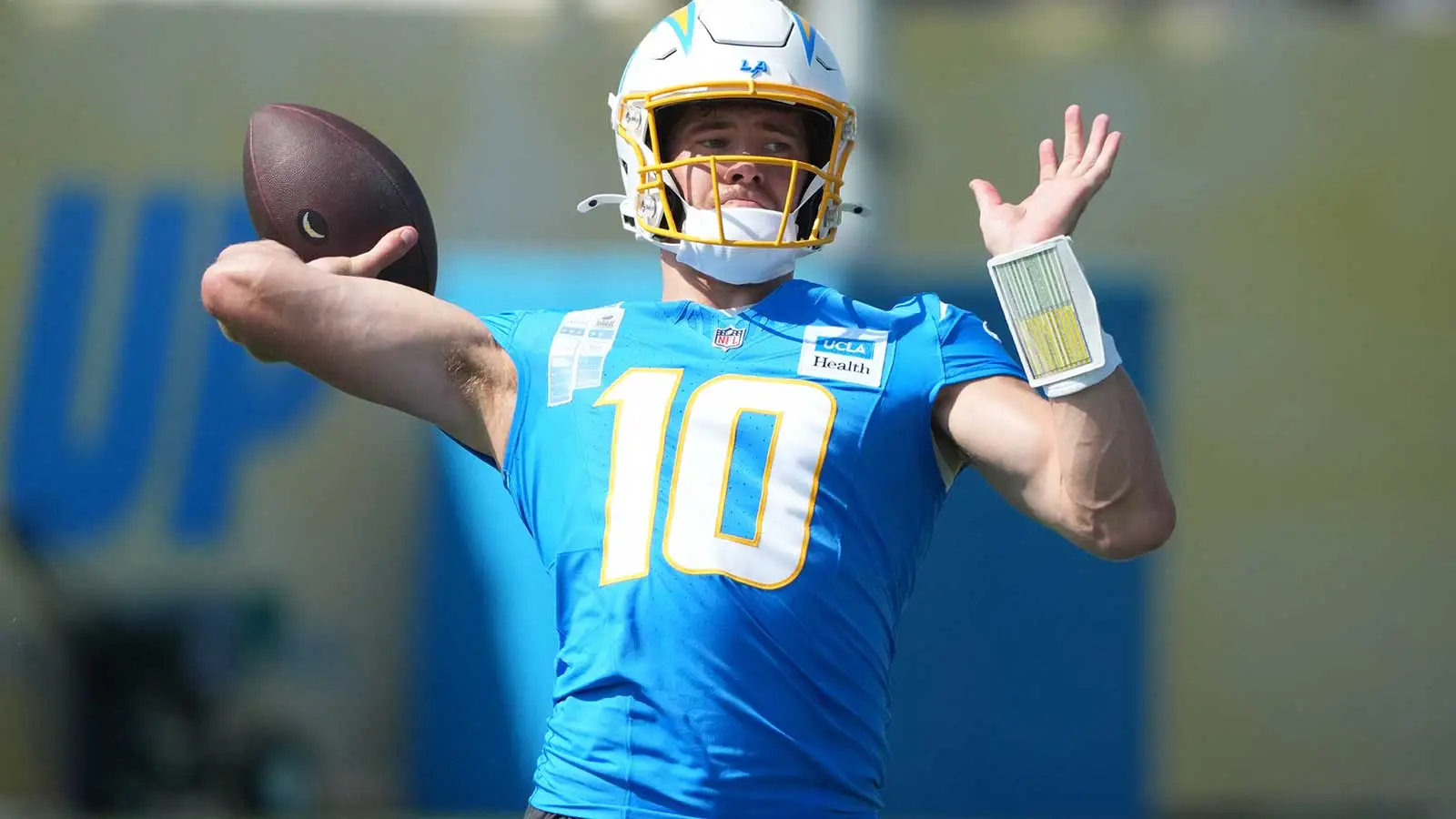 Jul 30, 2026; El Segundo, CA, USA; Los Angeles Chargers quarterback Justin Herbert (10) throws the ball at training camp at The Bolt. Mandatory Credit: Kirby Le…
