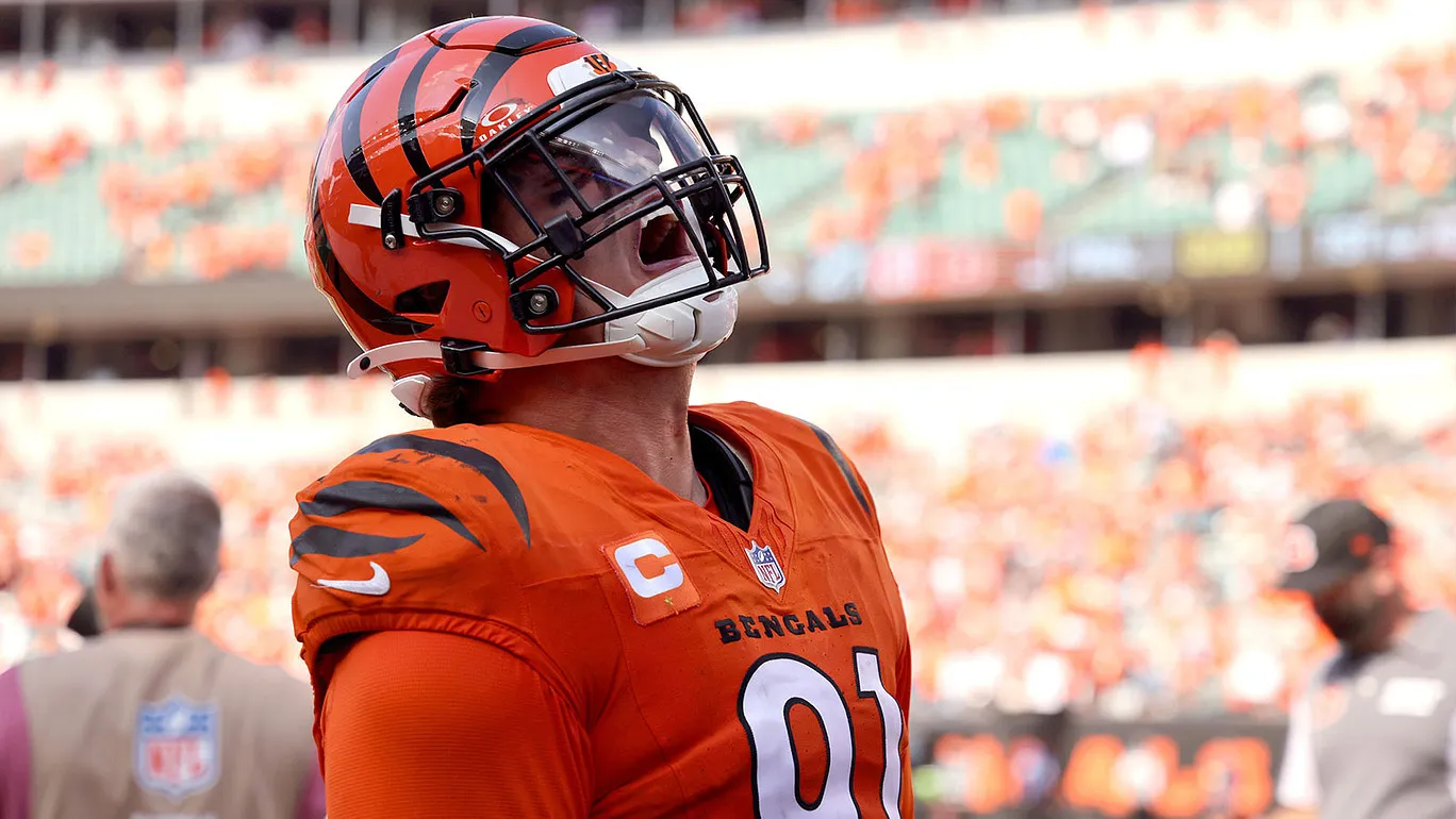 Sep 14, 2025; Cincinnati, Ohio, USA; Cincinnati Bengals defensive end Trey Hendrickson (91) celebrates the win after the game against the Jacksonville Jaguars a…